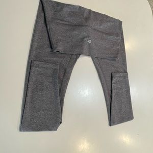Lululemon Wunder Under 28” size 8, Heathered Black. Good condition. EUC
